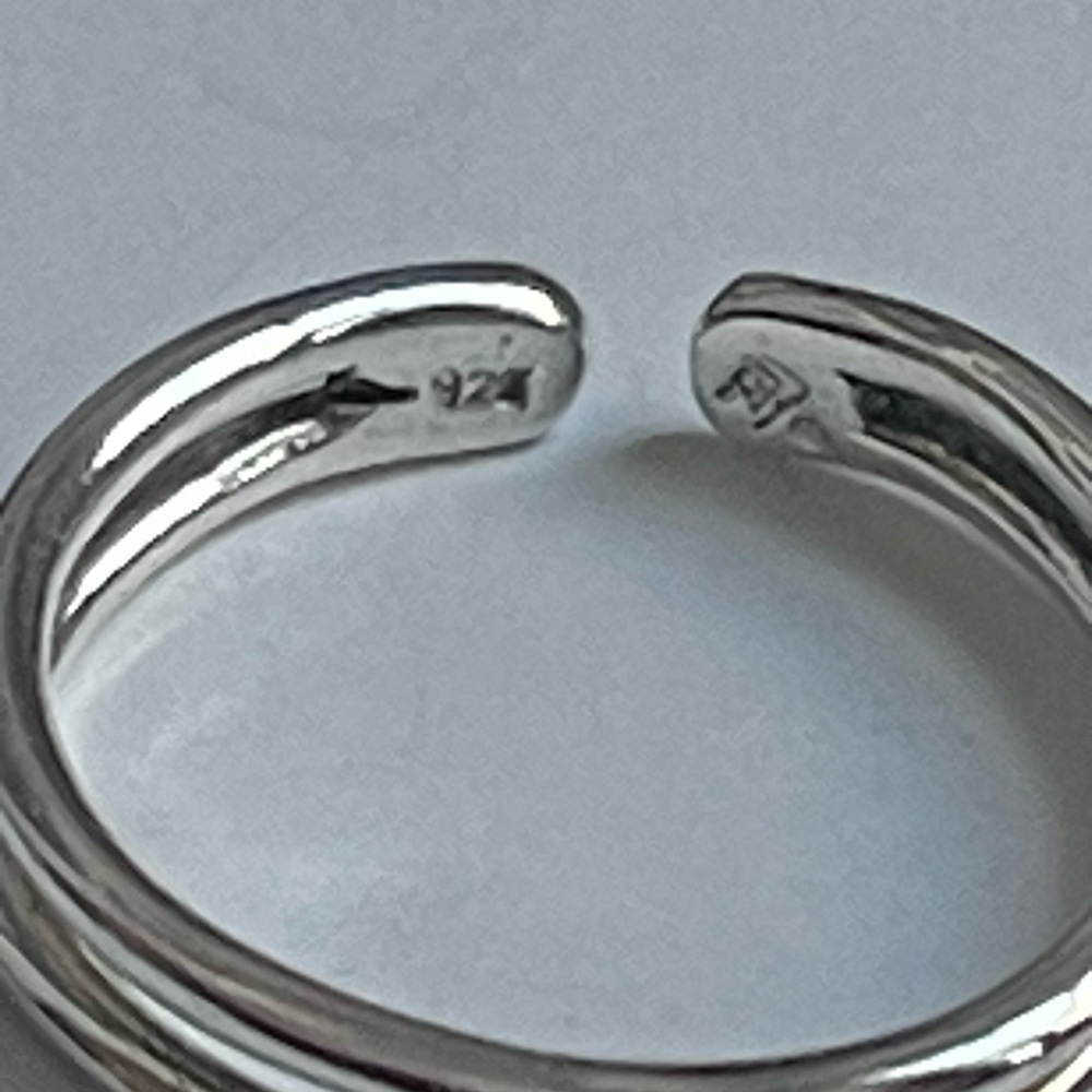 Silver Butterfly Adjustable toe Rings - Picture 6 of 9